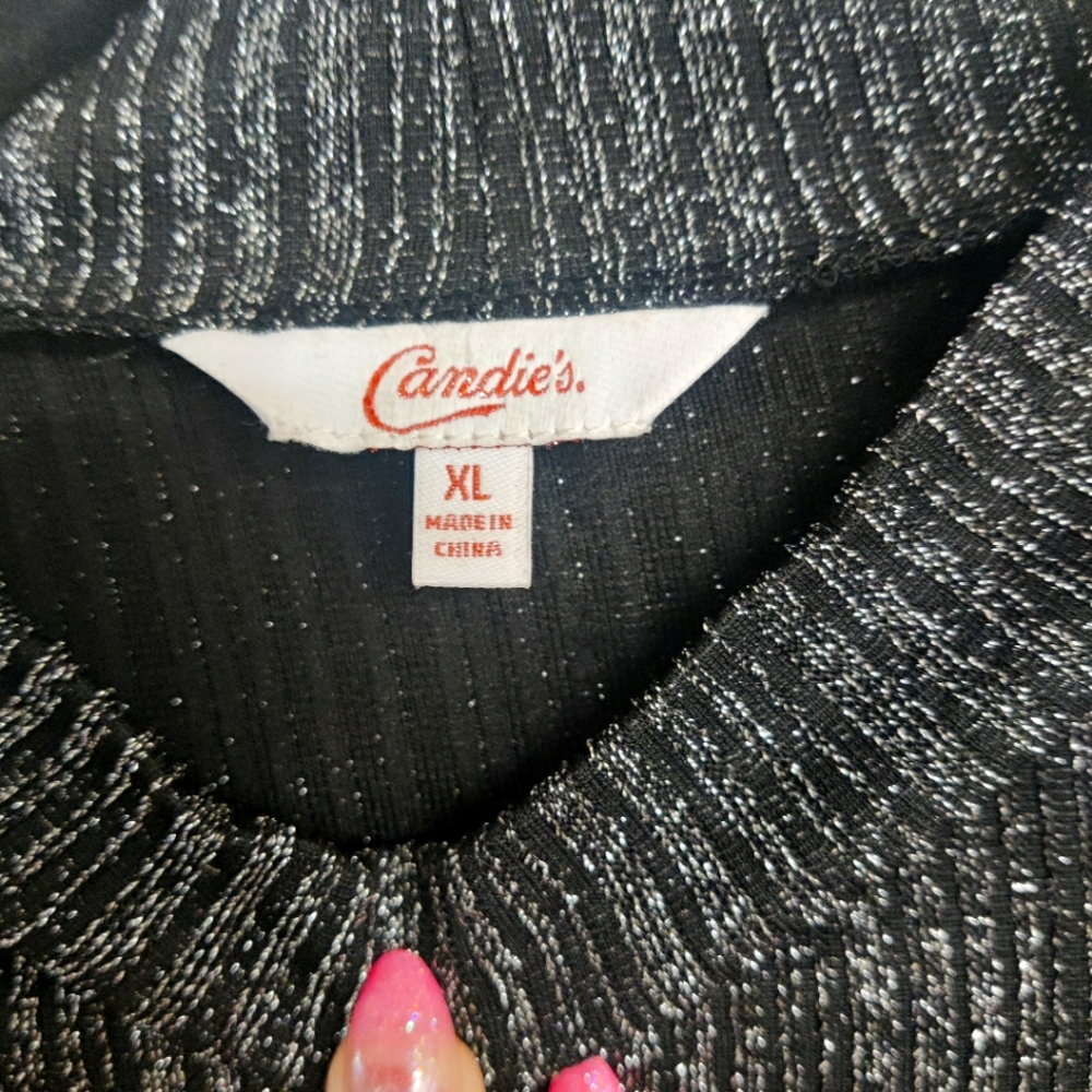 Candies long sleeve crop top